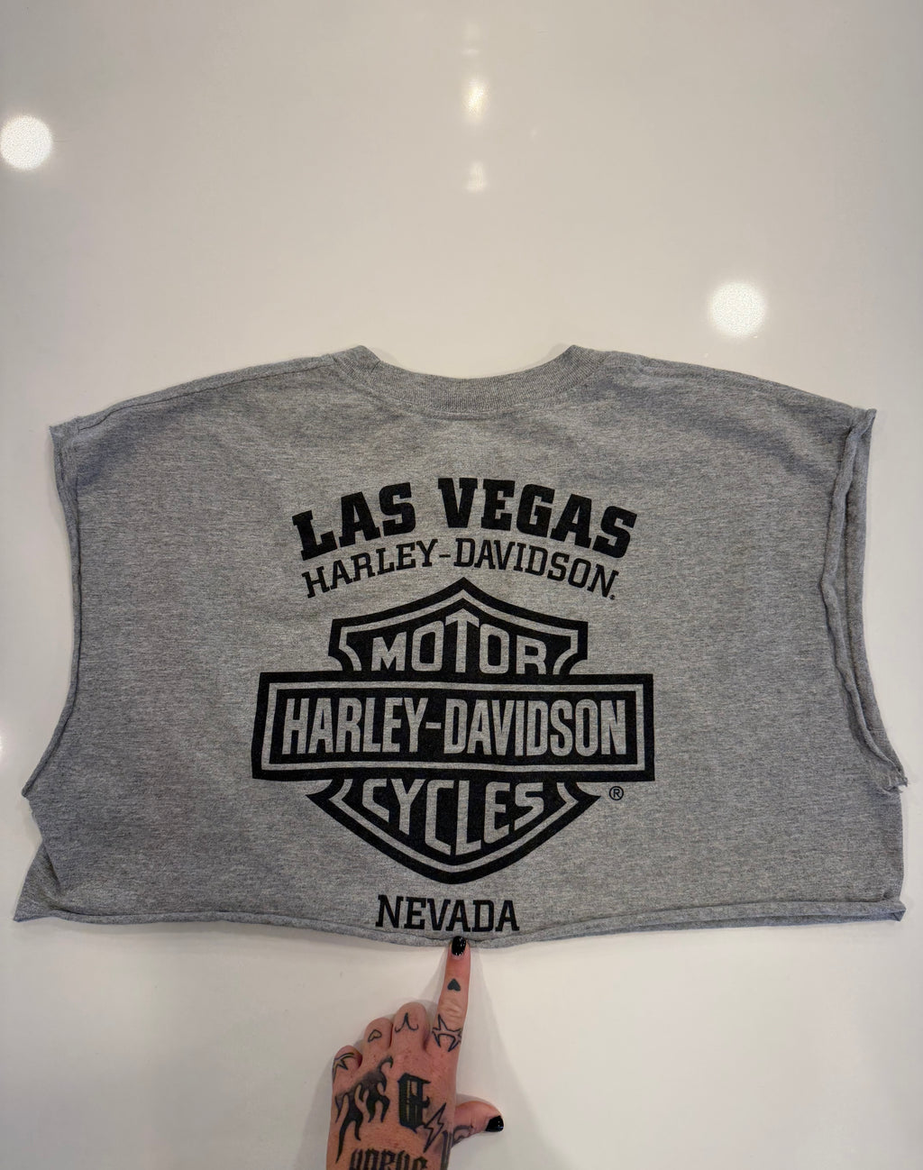 Las vegas cropped tee