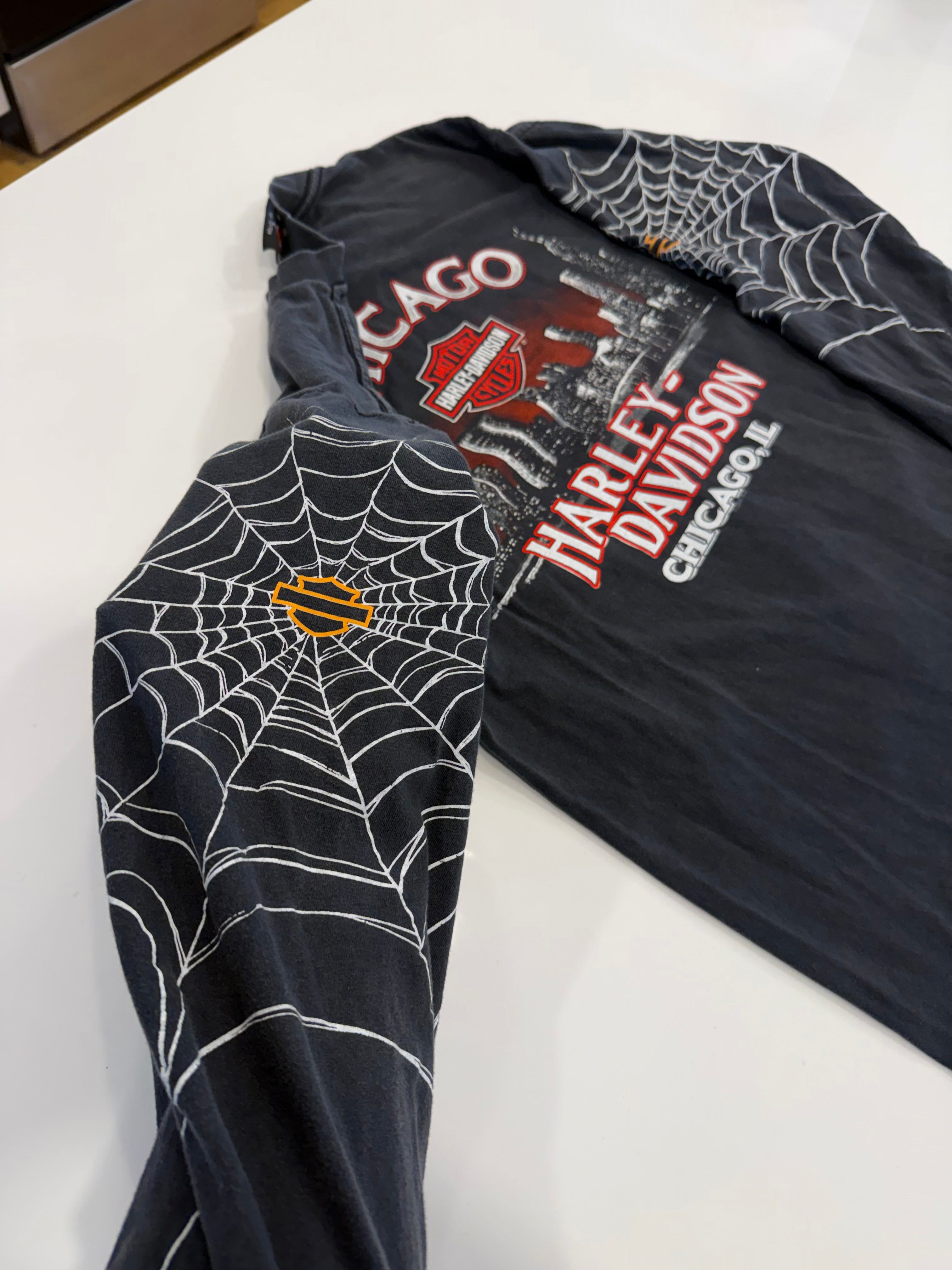 Chicago spider web long sleeve