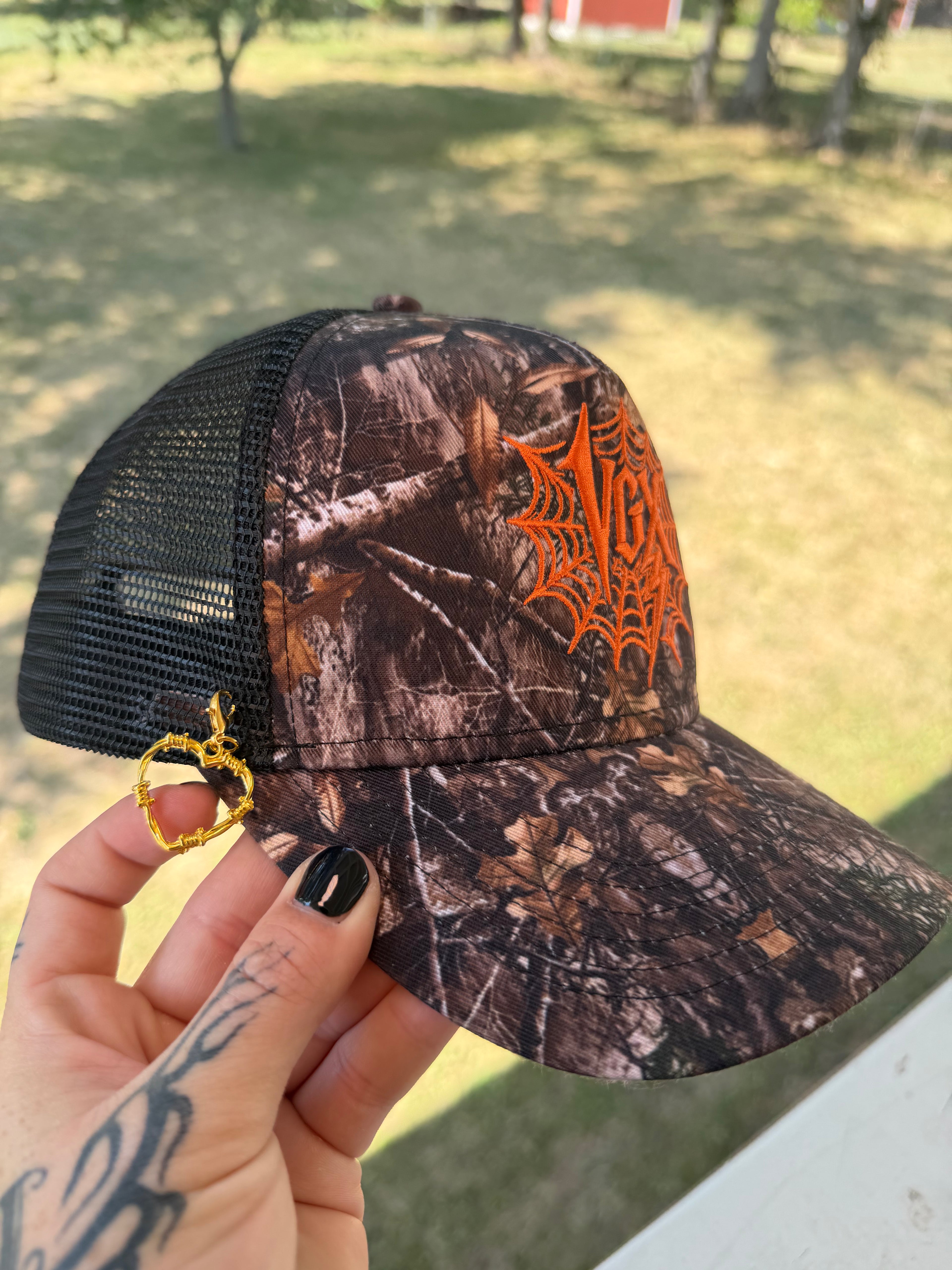 Gold barb wire heart hat chain