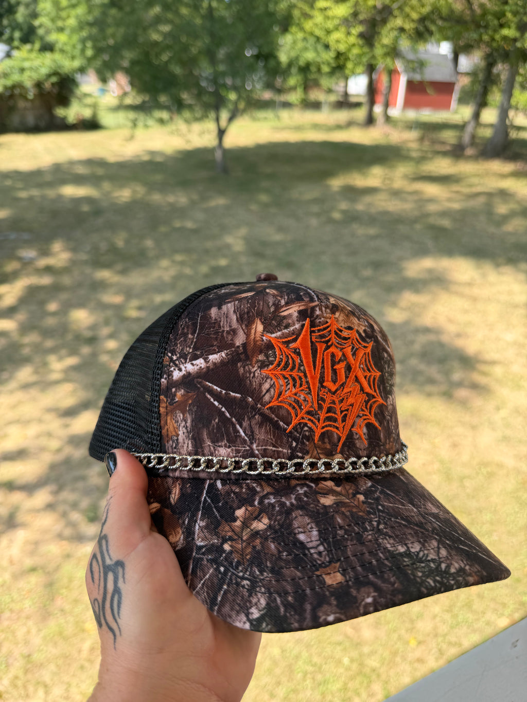 Rough edged silver hat chain (#5)