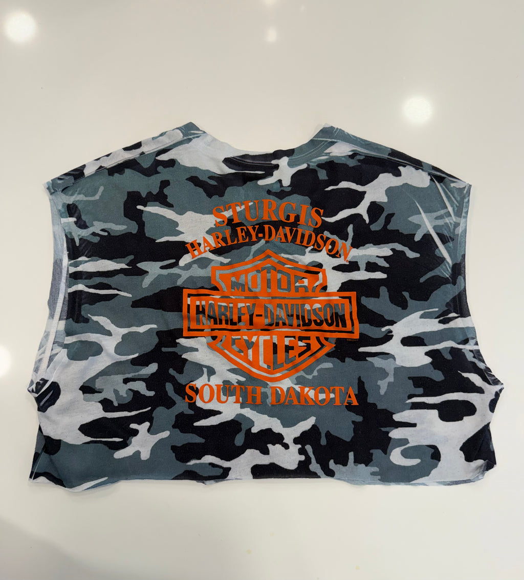 South Dakota camo cropped tee
