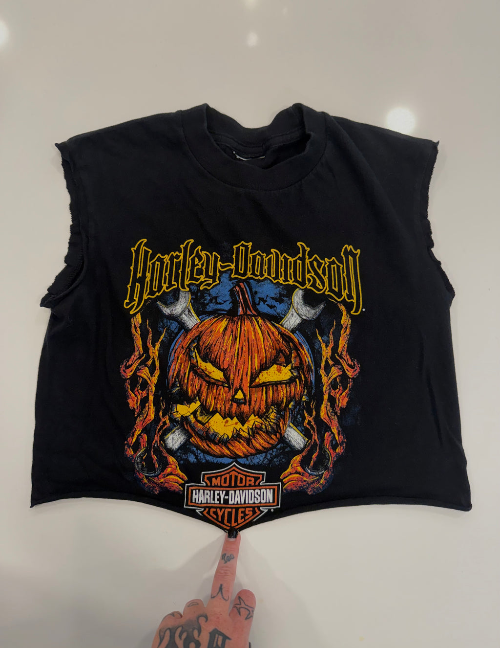 Pumpkin/Halloween cropped tee