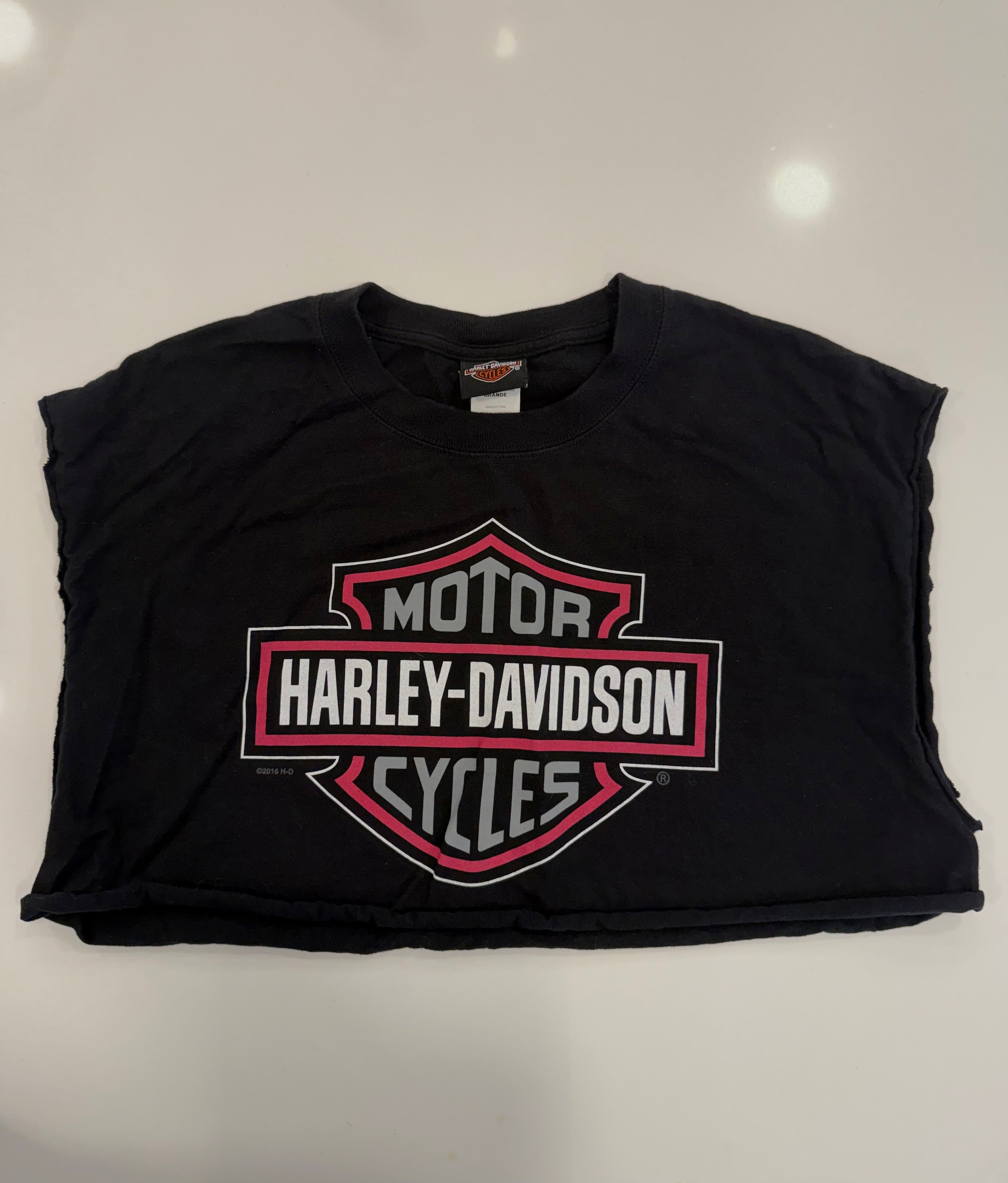 Oregon pink shield cropped tee