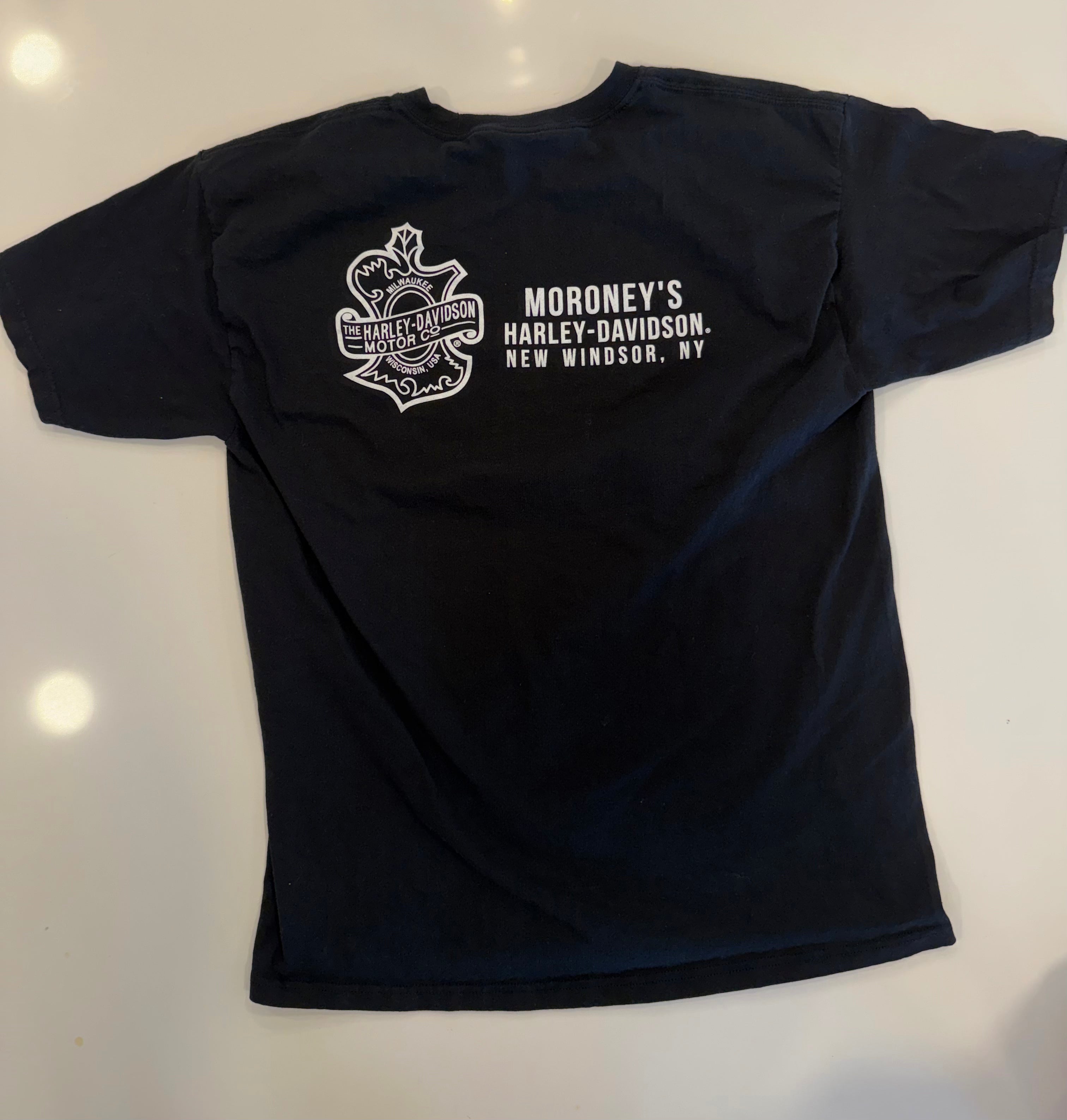 New Windsor Morticia tee