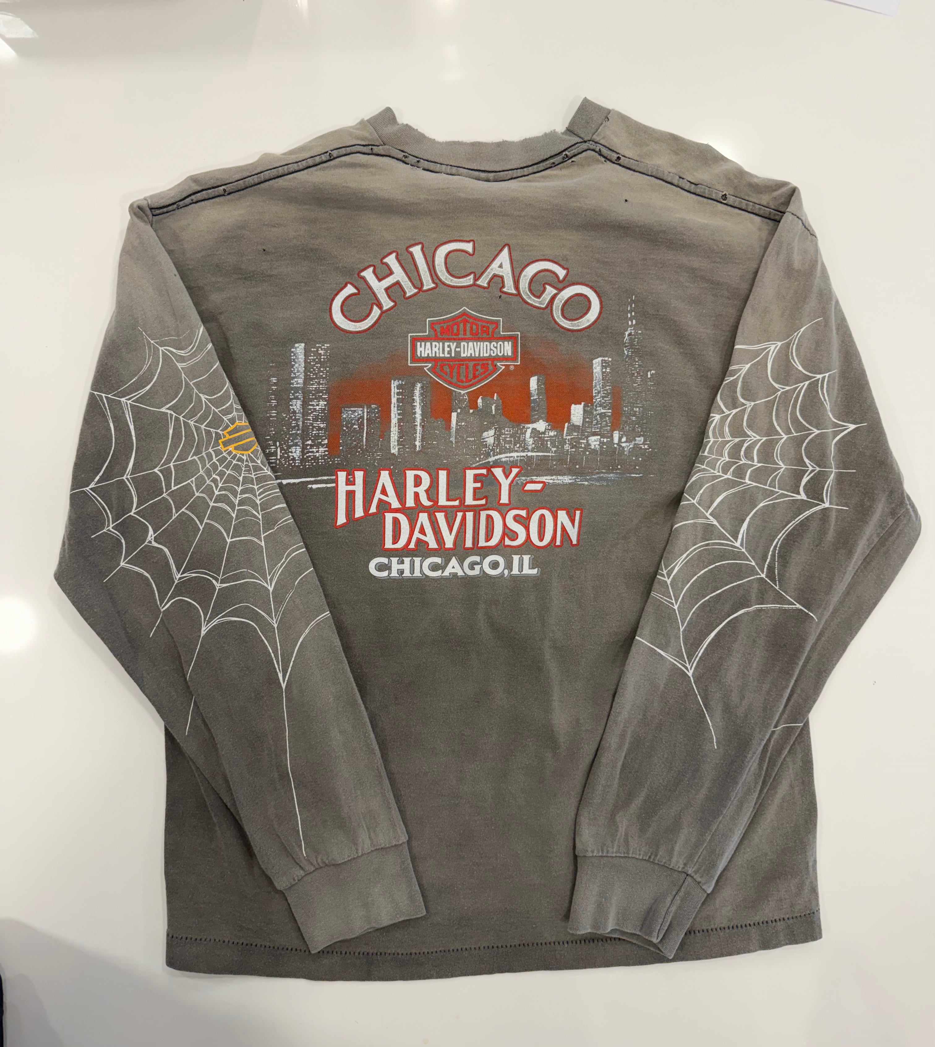 Grey/beige washed spider long sleeve