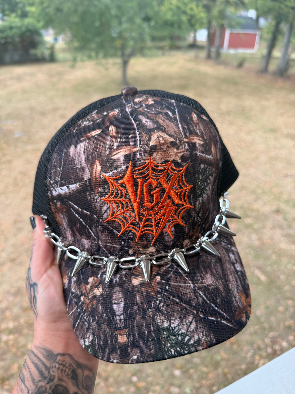 Silver spike hat chain