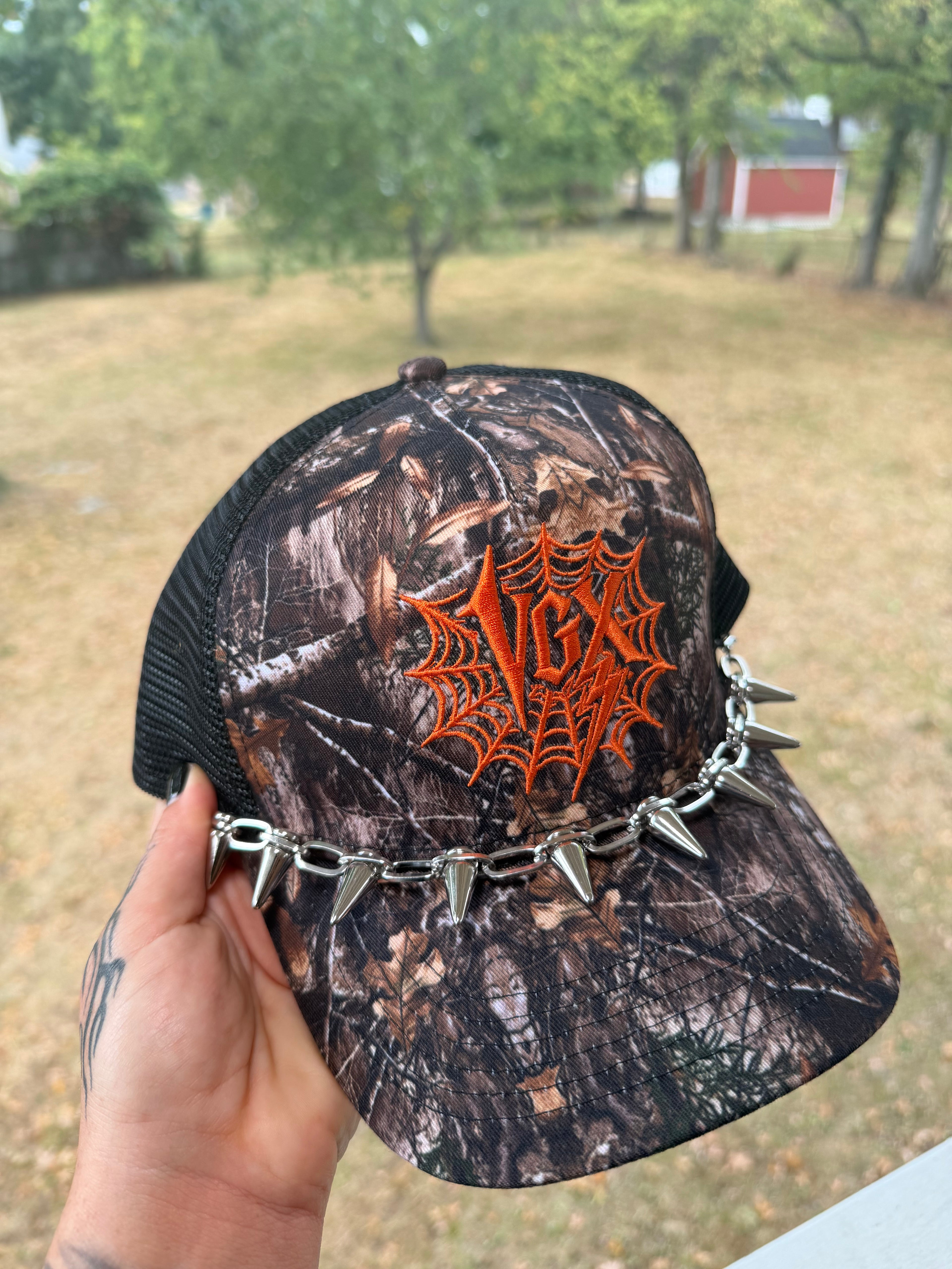 Silver spike hat chain