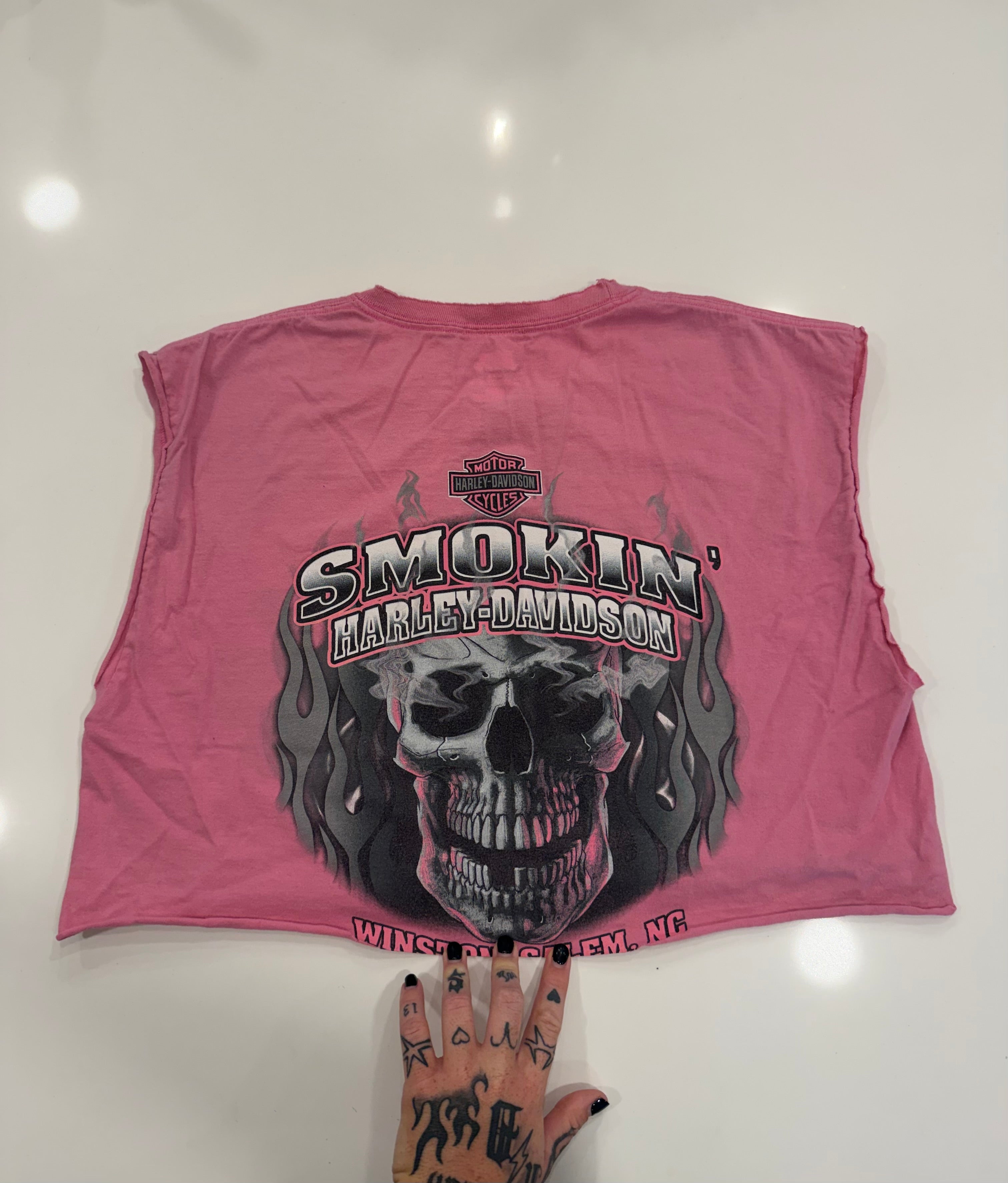 Pink skull crop
