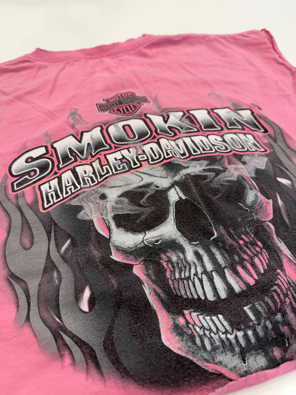 Pink skull crop