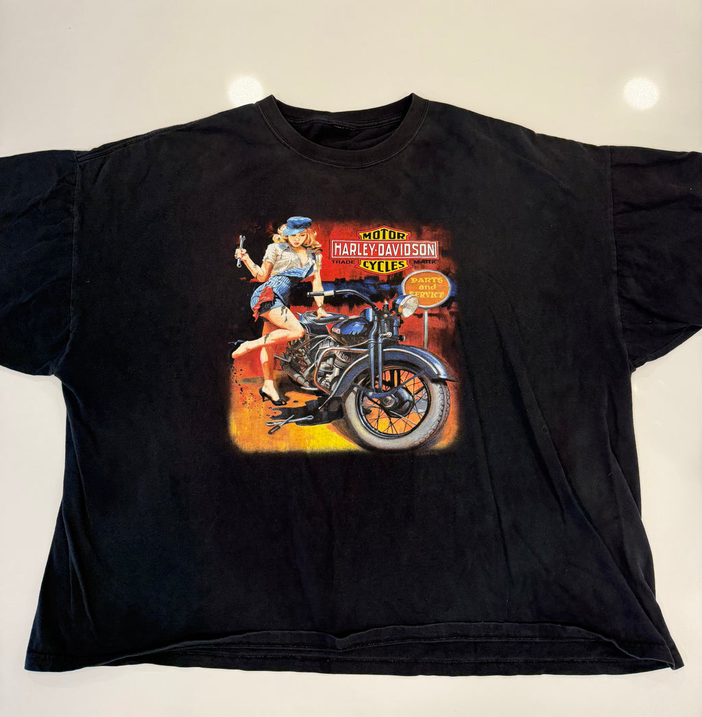Blonde pin-up girl tee