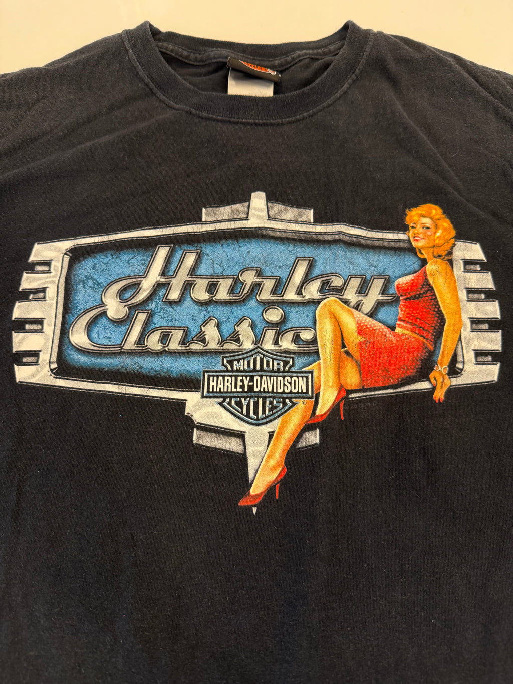 Retro diner vibe tee