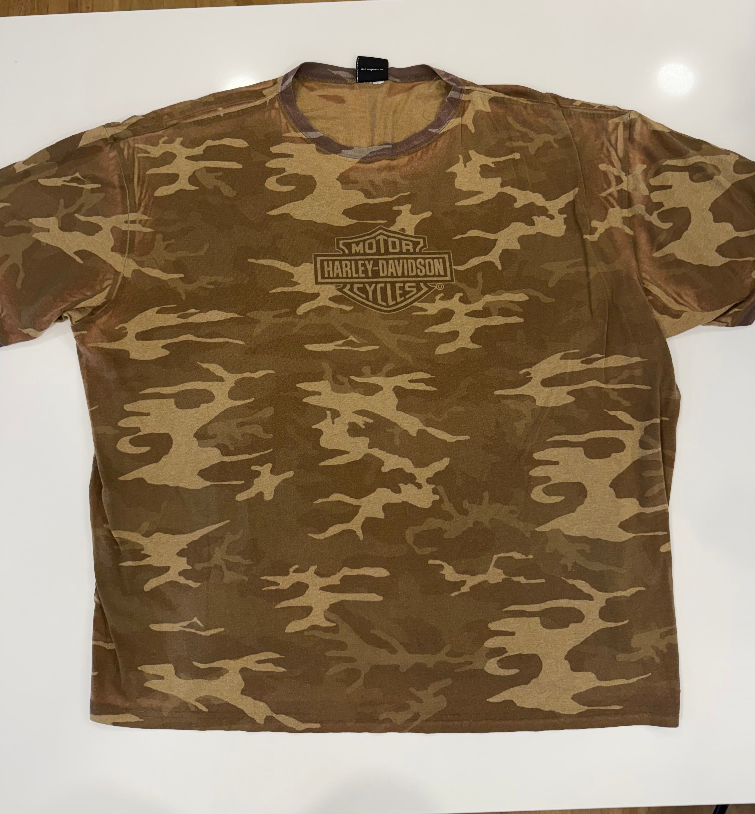 Camo tee