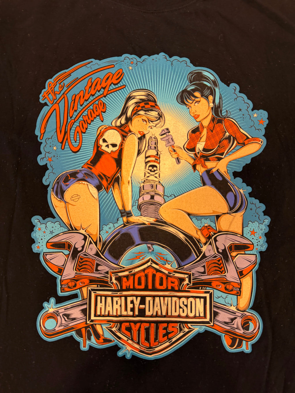 Retro pin-up girls tee