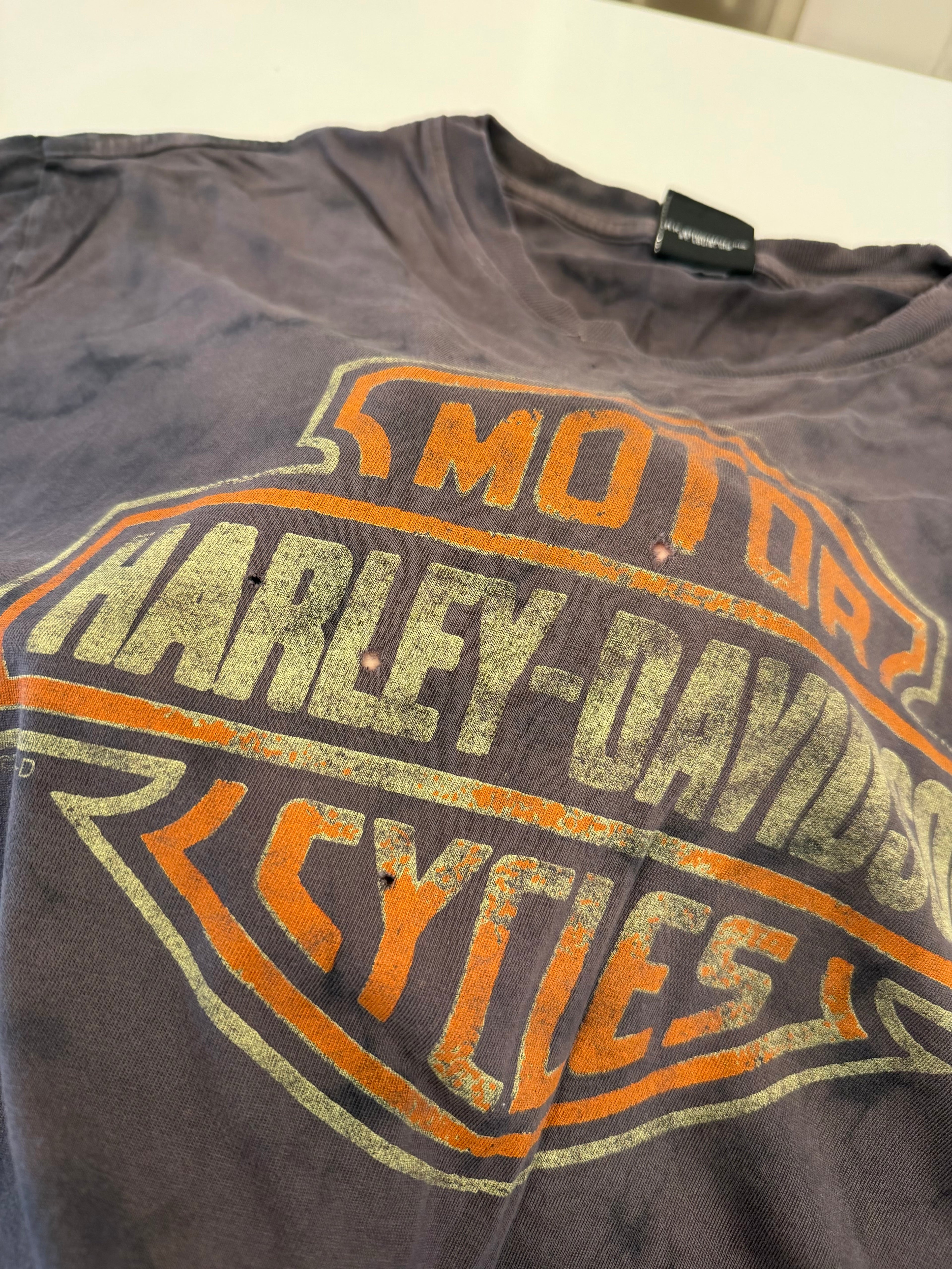 Faded grey/brown bleached tee