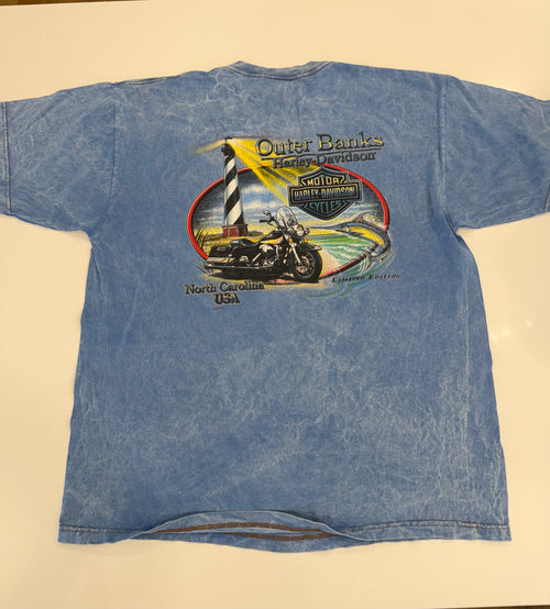 Acid wash claw shirt