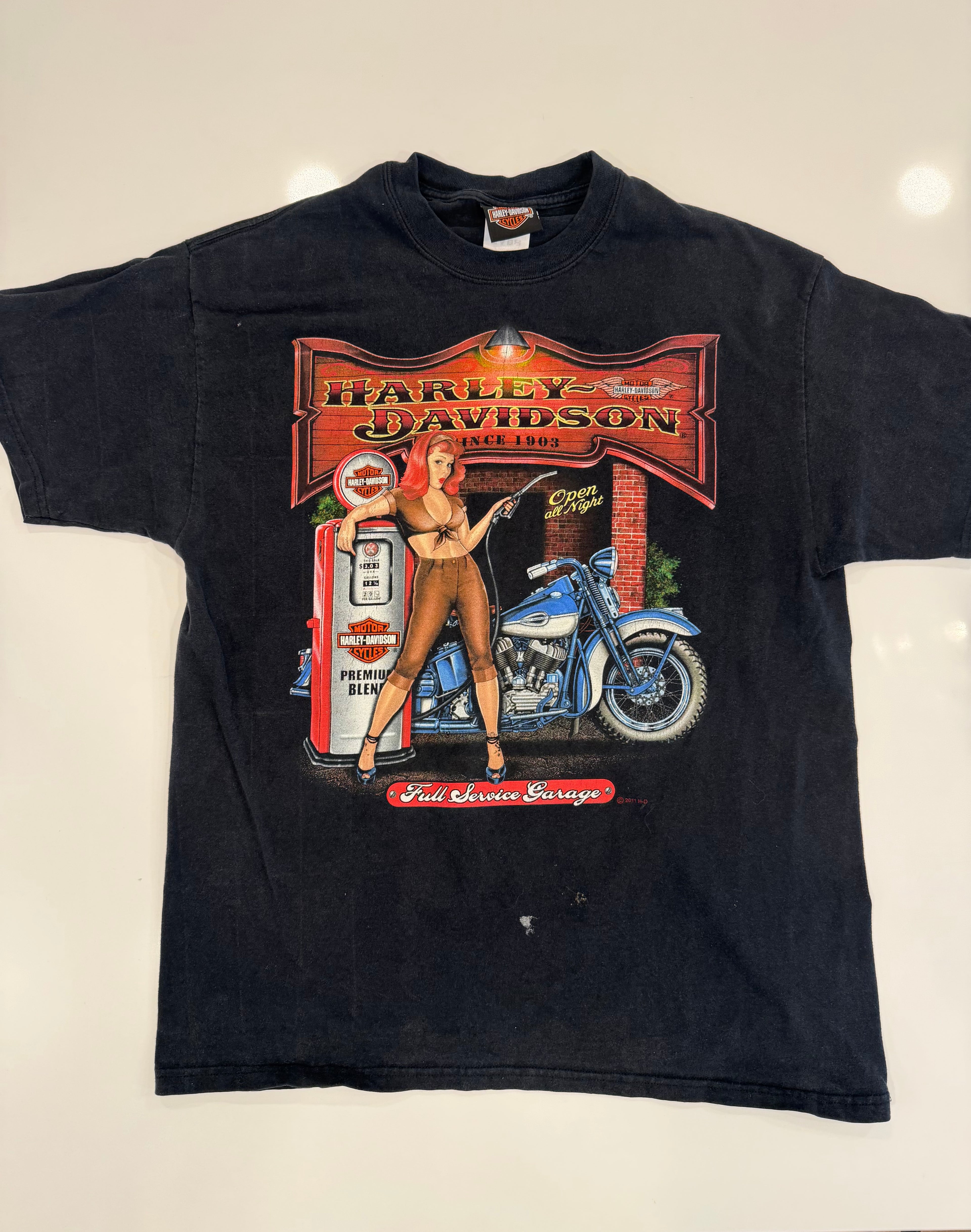 Full service garage pin-up girl tee