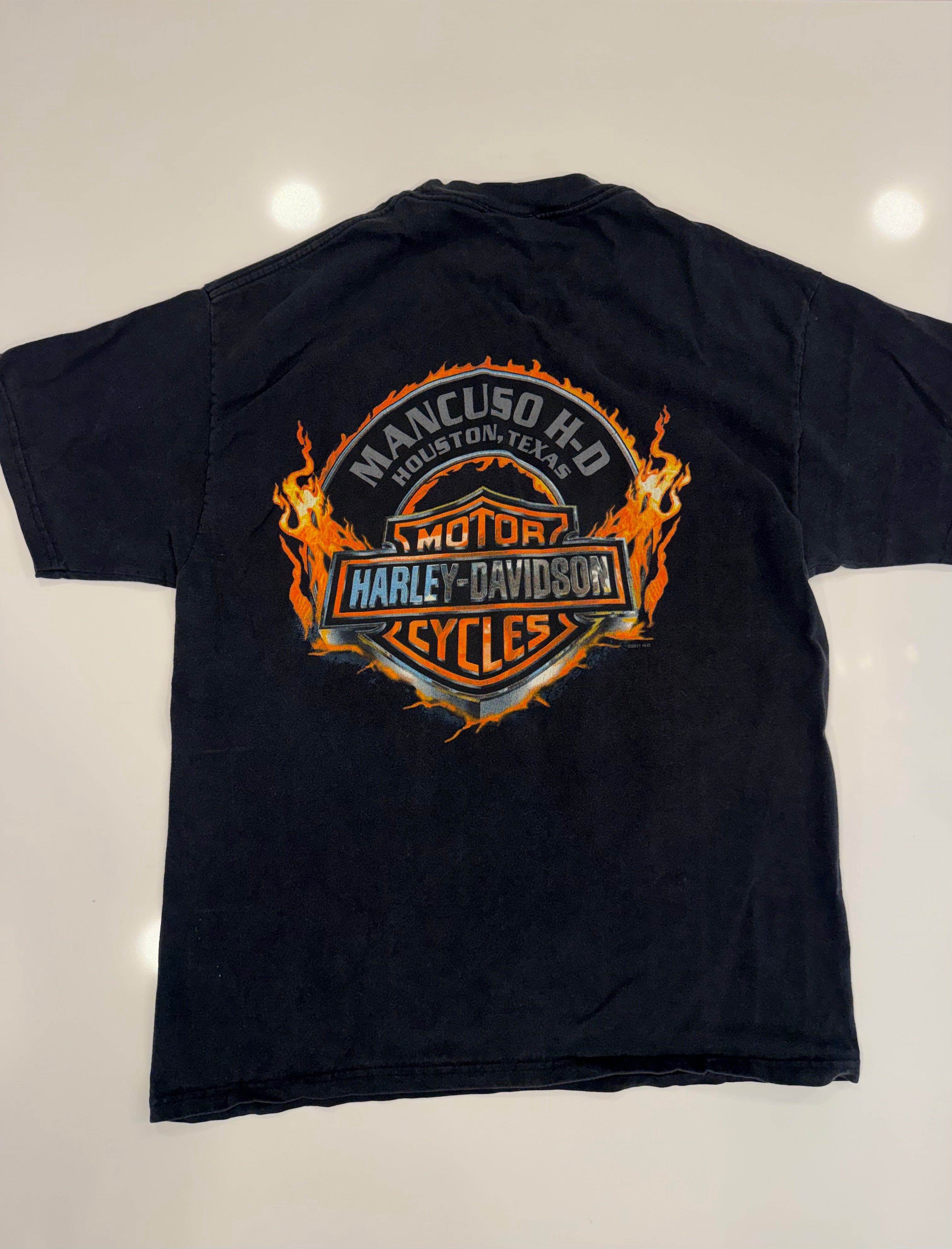 Full service garage pin-up girl tee