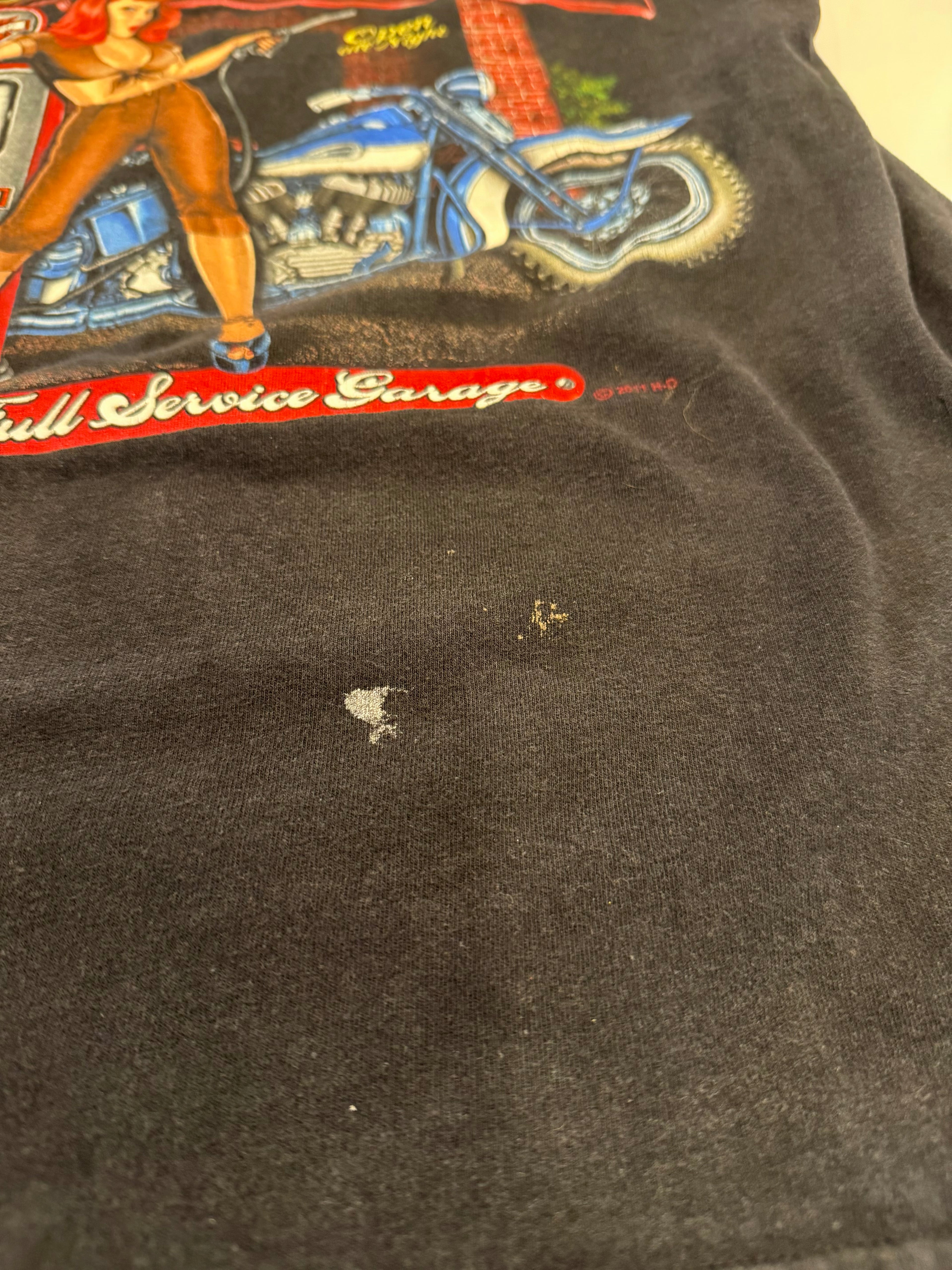 Full service garage pin-up girl tee