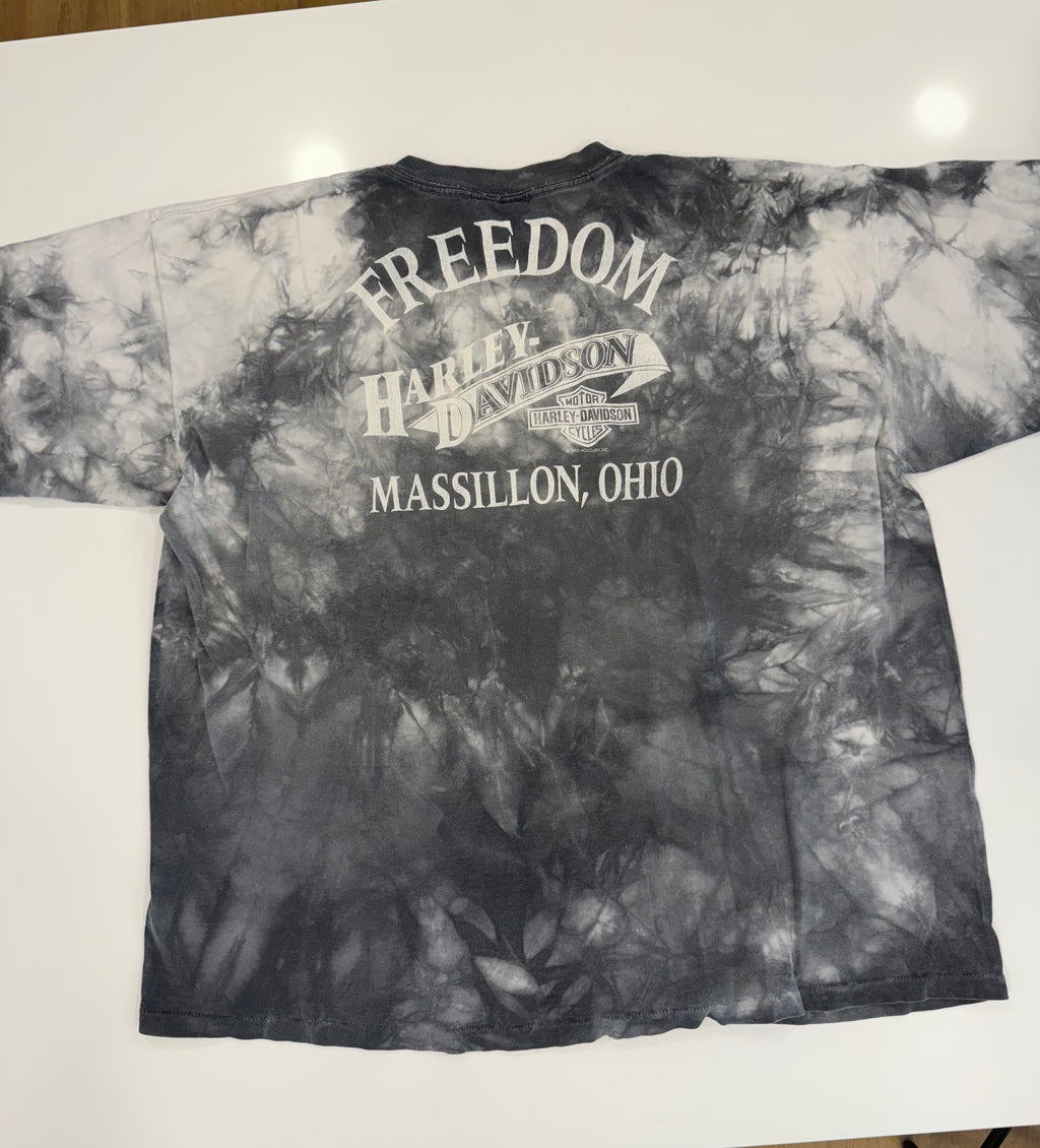 Grey and white tie dye
